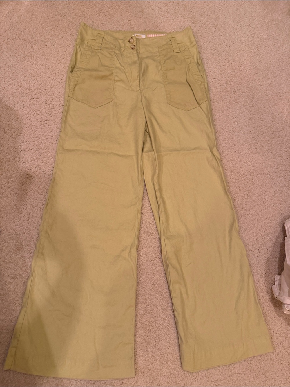 Maeve Wide Leg Cargo Pants in Bright Light Green